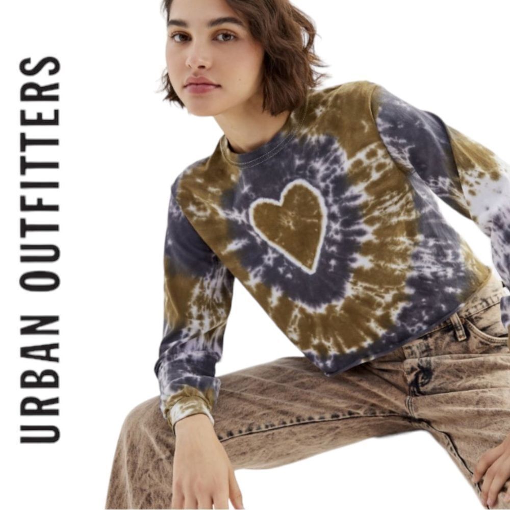 Urban Renewal UO Urban Outfitters Remade Heart Dye Long Sleeve Tee Shirt NEW S